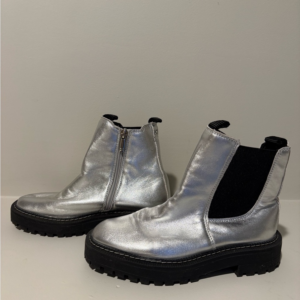 Sam Edelman Chelsea Silver Leather Ankle Boots with Black Accents - Picture 12 of 15